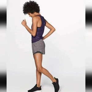 Lululemon Hotty Hot Short II *Long 4"Heather Lux Multi Black / Heathered Black